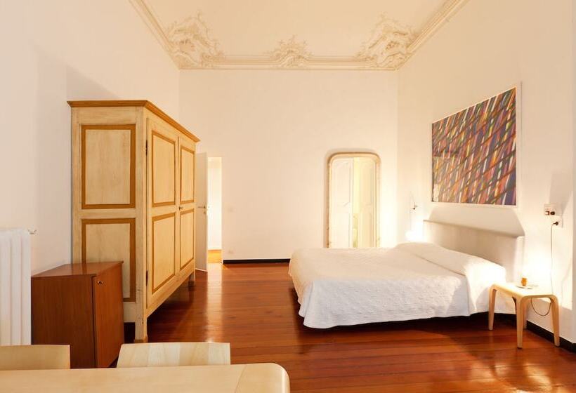 Standard Szoba, Palazzo Cicala