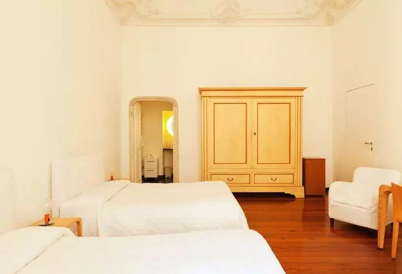Standard Neljän Hengen Huone, Palazzo Cicala