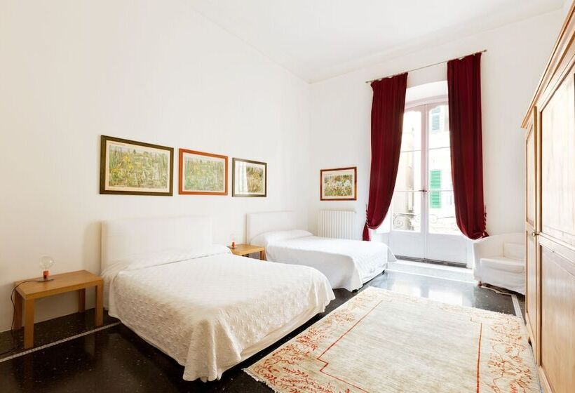 Négyágyas Standard Szoba, Palazzo Cicala