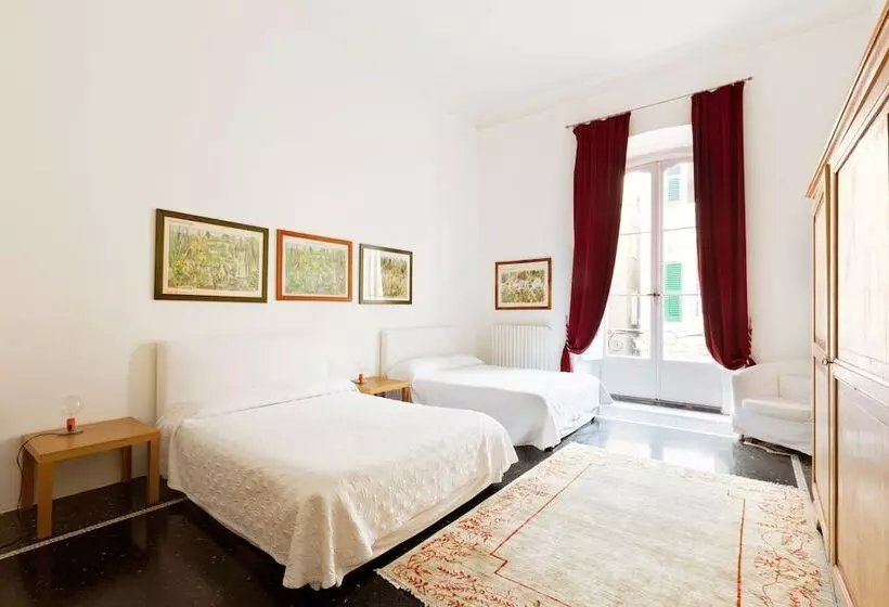 Standard Neljän Hengen Huone, Palazzo Cicala