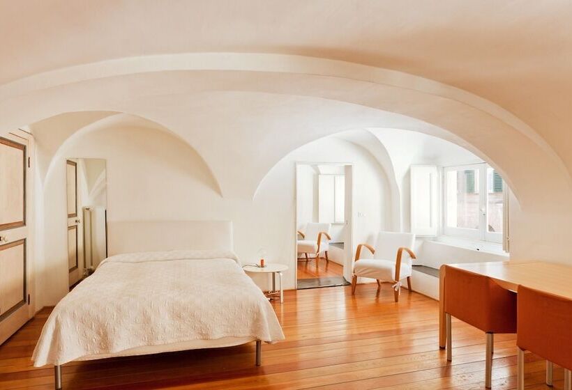 Négyágyas Standard Szoba, Palazzo Cicala