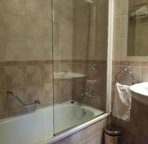 Номер Стандарт, Romànic