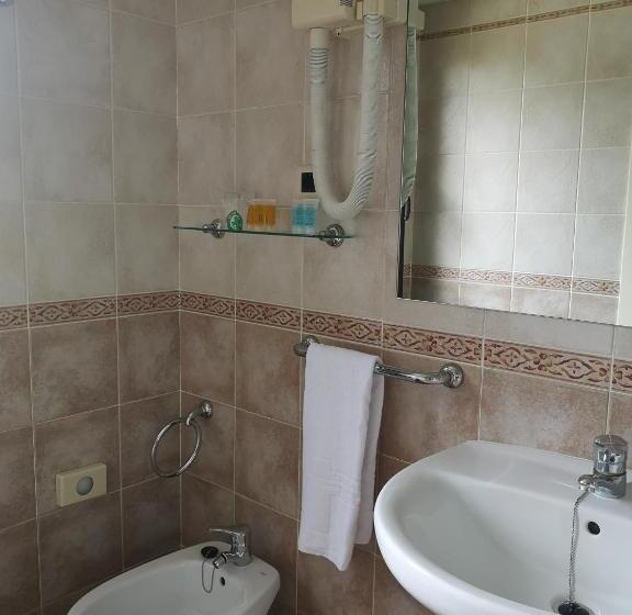 Номер Стандарт Трехместный, Romànic