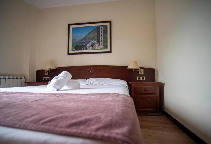 غرفة قياسية, Romànic