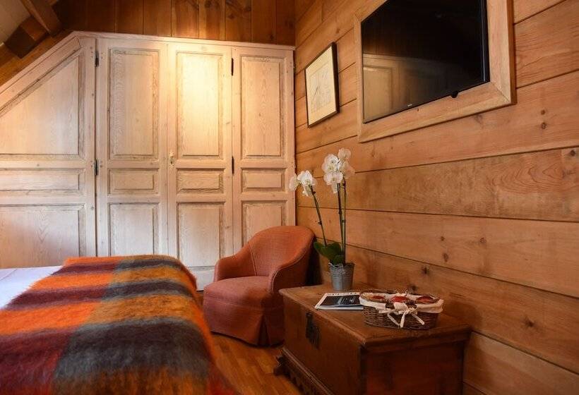 غرفة قياسية, Val De Ruda