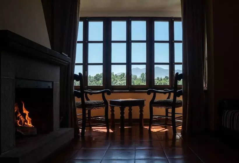 سوییت جونیور, La Montaña Mágica Hotel Rural