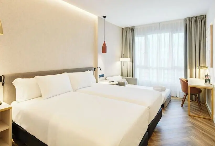 Superior Triple Room, Sercotel HMO Martina