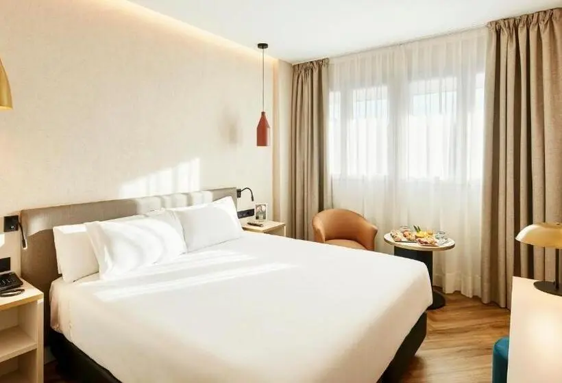 Standard Room with Balcony, Sercotel HMO Martina