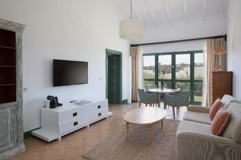 ジュニアスイート, So/ Sotogrande Spa & Golf Resort