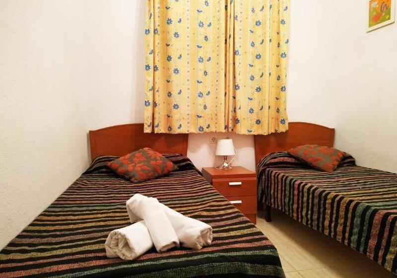 ２ベッドルームアパートメント, Apartamentos Caribe Marina D’or 3000