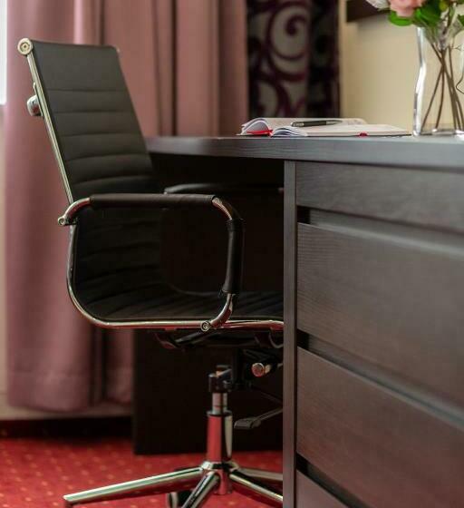 スタンダードルーム, Na Vývoji