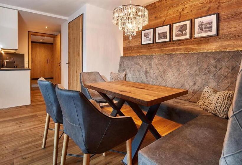 סוויטת 2 חדרי שינה, Das Goldners