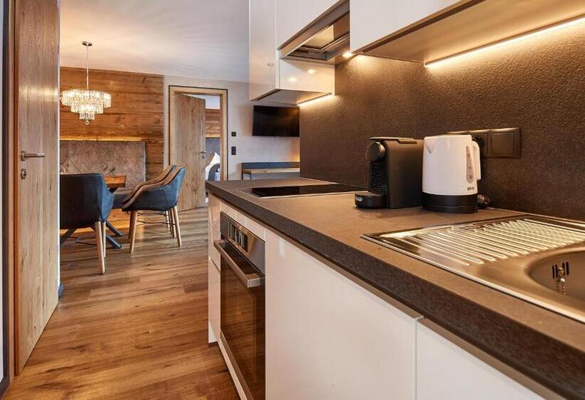 סוויטת 2 חדרי שינה, Das Goldners