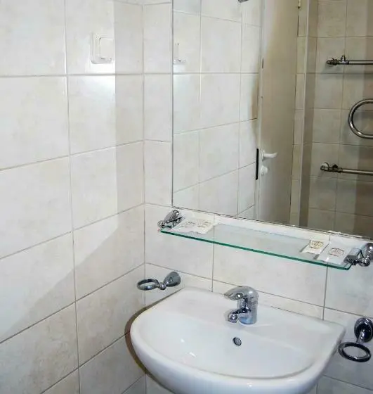 اتاق اکونومی, Kambarių Nuoma   šiauliai Saurida