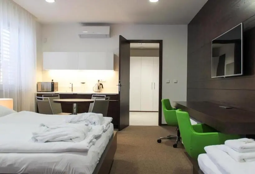 1ベッドルームのデラックスアパートメント, Harmony Medical & Wellness Free Parking, 1,8km From The Center