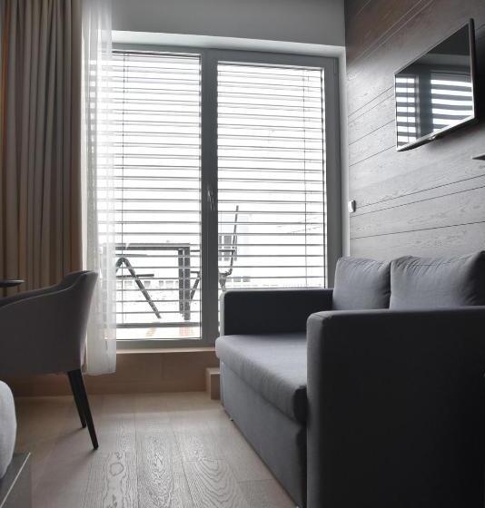 غرفة قياسية مزوَّدة بتراس, Harmony Medical & Wellness Free Parking, 1,8km From The Center