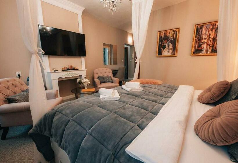 Номер Deluxe с Гидромассажем, Telč
