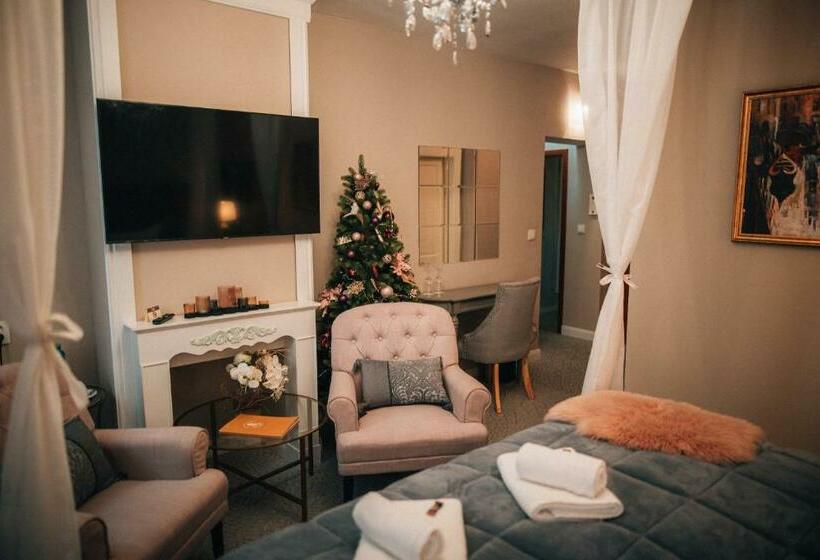 Номер Deluxe с Гидромассажем, Telč