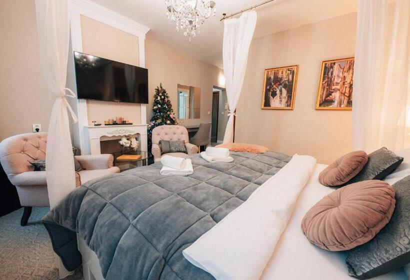 バスタブ付きデラックスルーム, Telč