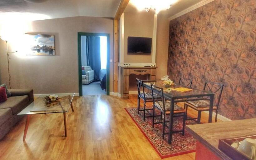 1ベッドルームのデラックスアパートメント, Telč