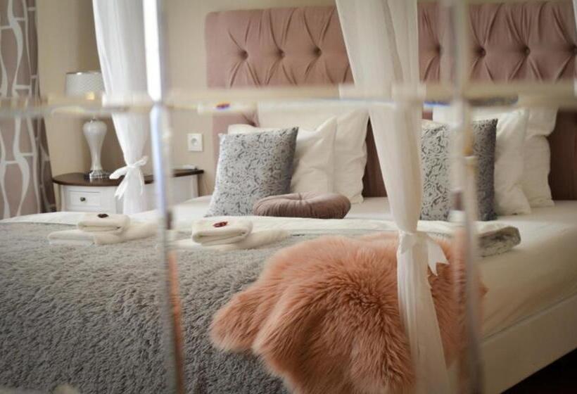 バスタブ付きデラックスルーム, Telč