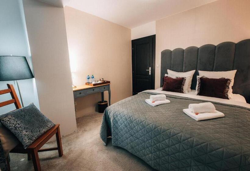 デラックスジュニアスイート, Telč