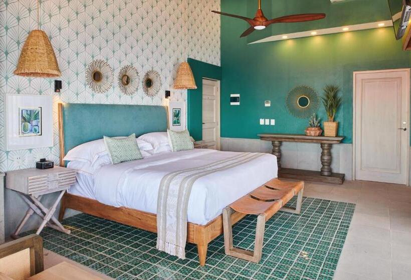 Suite Deluxe Vue Mer, Luxury Patio Azul