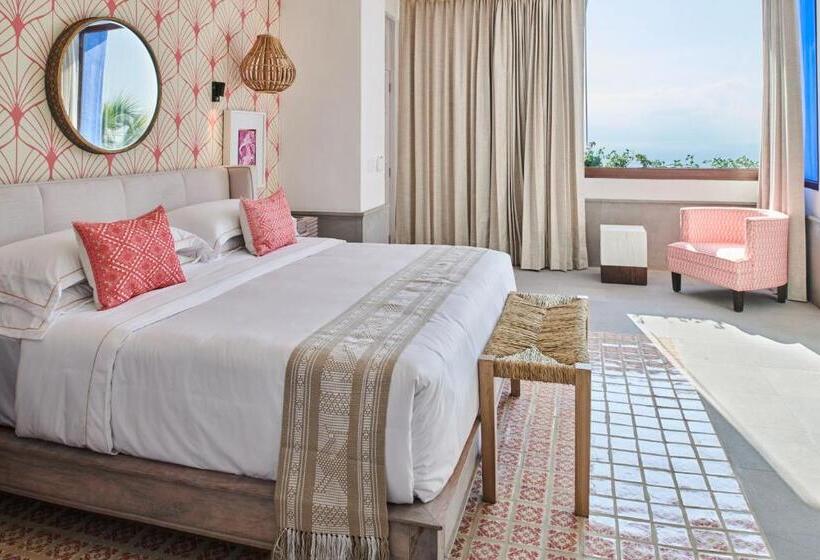 Suite Deluxe Vue Mer, Luxury Patio Azul