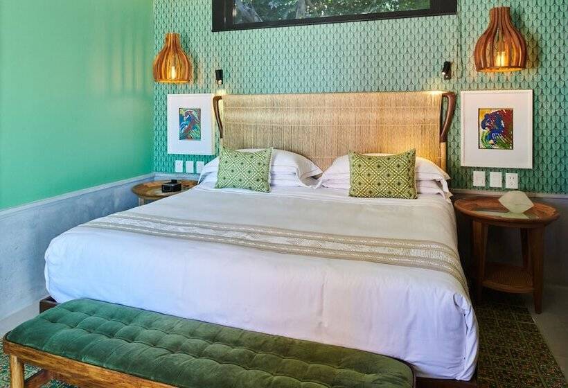 Suite Deluxe Lit King Size, Luxury Patio Azul