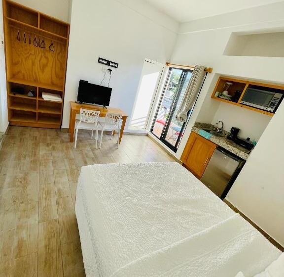 Standard-studio, Suitesmb
