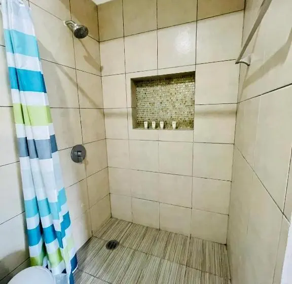 Standard-huone Parveke, Suitesmb