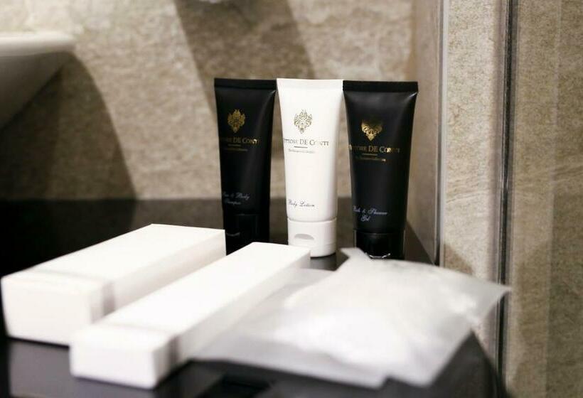 اتاق لوکس با تخت بزرگ, Carpe Diem Boutique