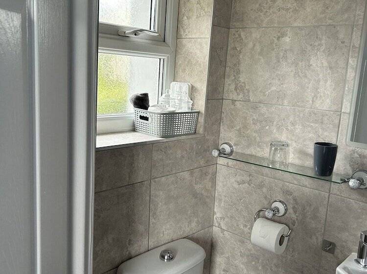 スタンダードシングルルーム, Acorn Lodge