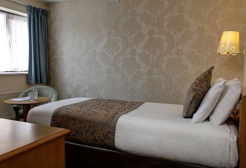 标准单人间, Bridge House