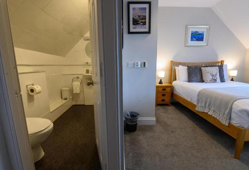 Номер Стандарт Вид на Море, Coolin View