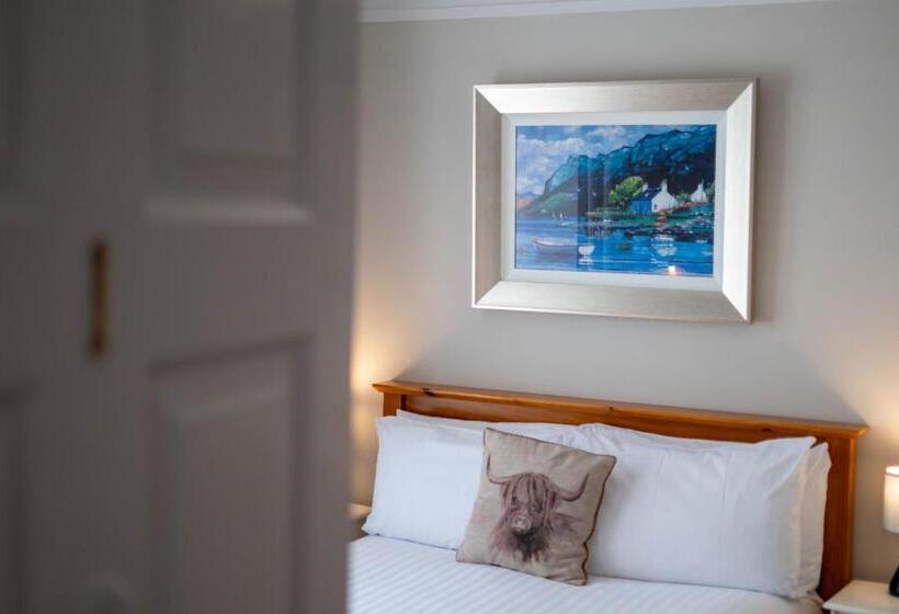 Семейный Номер Боковой Вид на Море, Coolin View