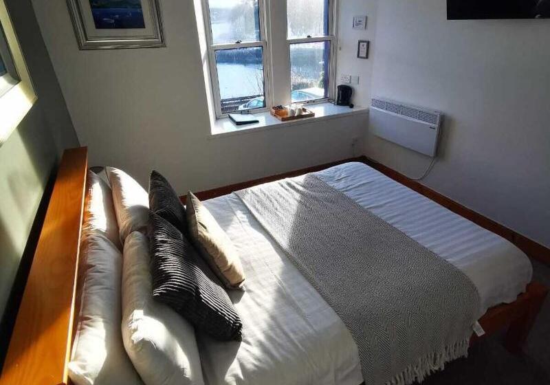 Номер Стандарт Вид на Море, Coolin View