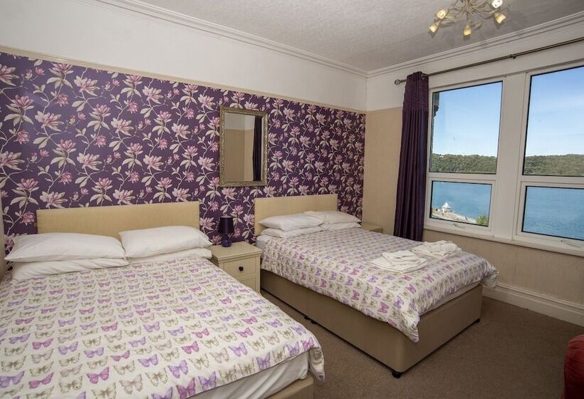 غرفة عائلية, Nomi Rooms & Restaurant