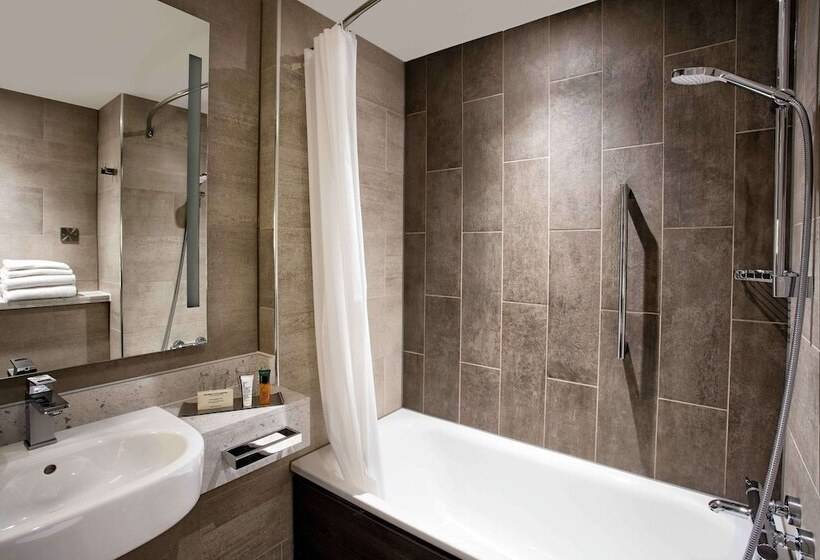 חדר דלוקס, Hilton Edinburgh Carlton