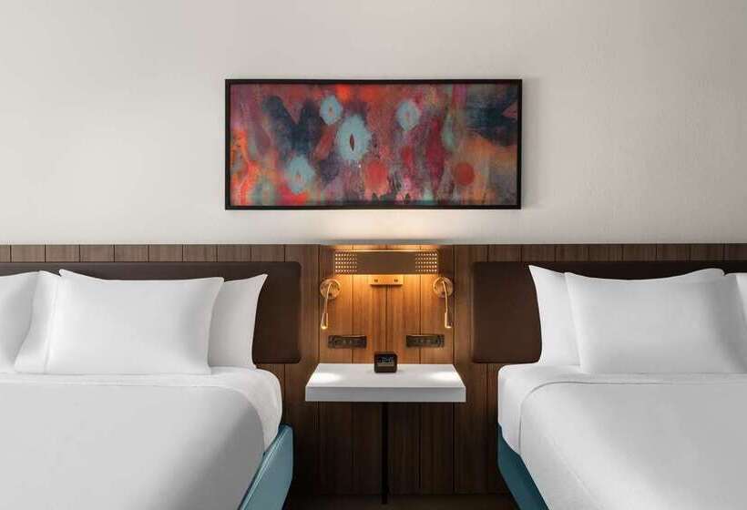 חדר סטנדרט עם מיטת קינג, Hilton Edinburgh Carlton