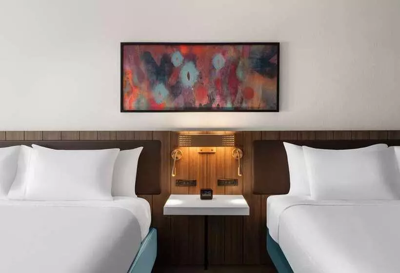 キングサイズベッドのスタンダードルーム, Hilton Edinburgh Carlton