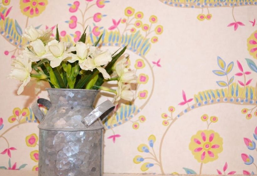 Номер Стандарт, Holmlea