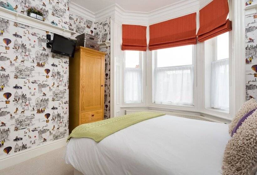 Номер Стандарт, Holmlea