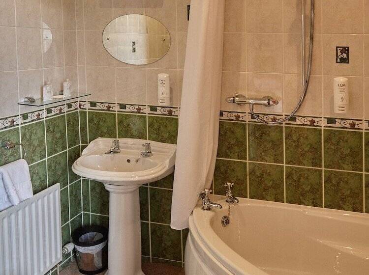 غرفة ديلوكس, Hundith Hill