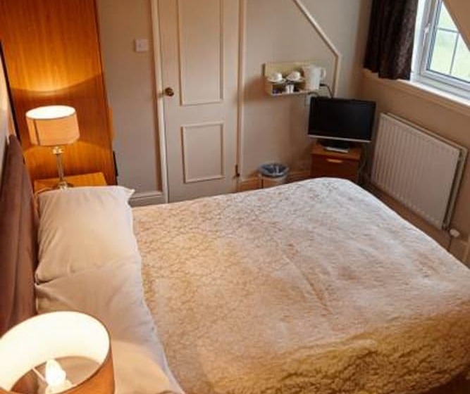 غرفة قياسية, Hundith Hill