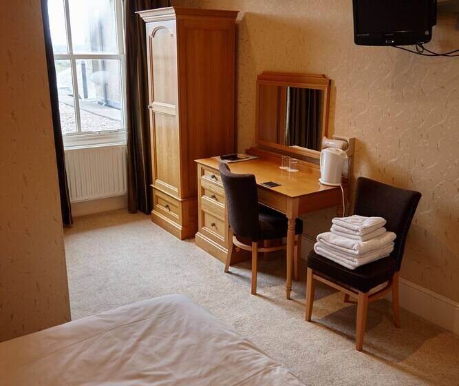 غرفة كلاسيكية, Hundith Hill