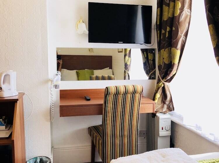 غرفة قياسية فردية, Ilfracombe House Hotel   Near Cliffs Pavilion