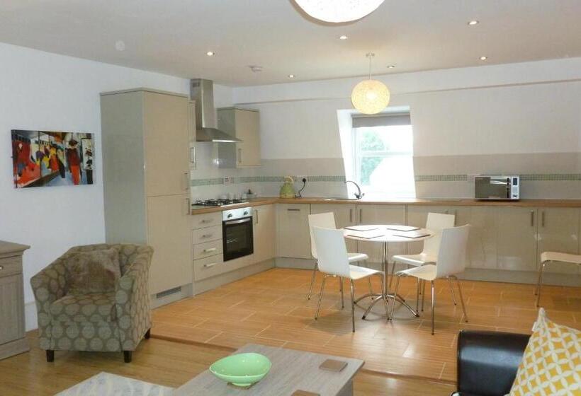 شقة إدارية غرفتين نوم, Old Bull Inn