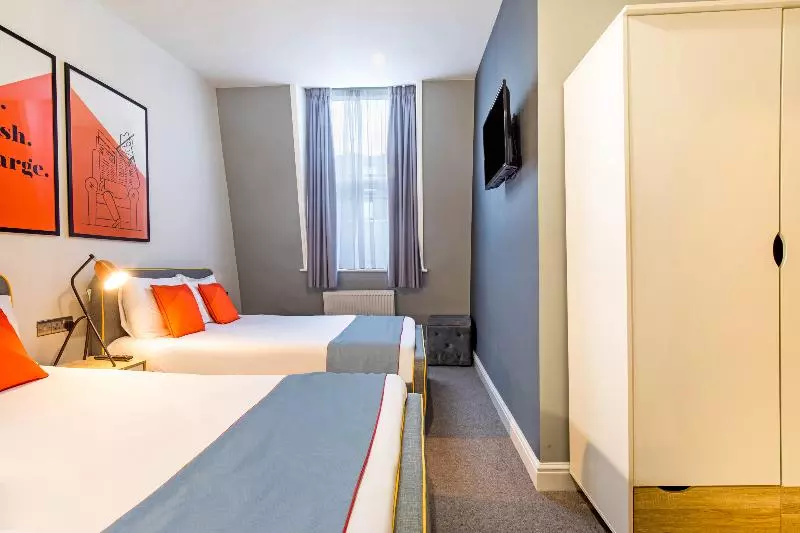 اتاق استاندارد چهار تخته, Townhouse Apollo, Hyde Park