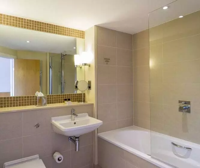 Deluxe Room, The Resident Kensington